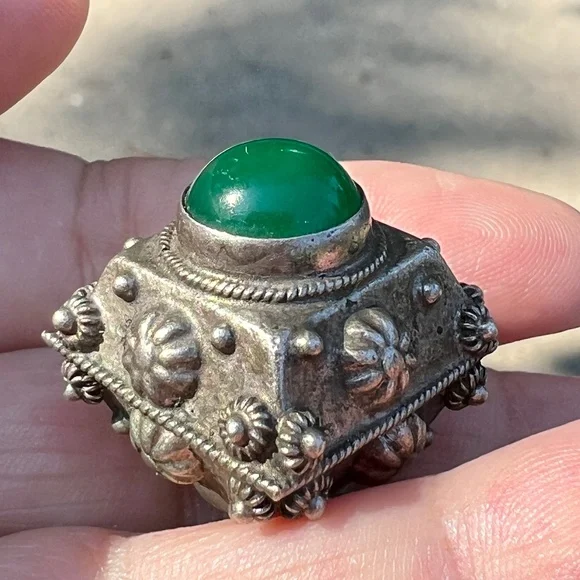 ANTIQUE VINTAGE ART DECO 800 SILVER CABOCHON GREEN ONYX AGATE LARGE FOB PENDANT